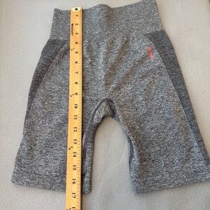 Gymshark Seamless High Rise Gray Marl Biker Shorts Size Small